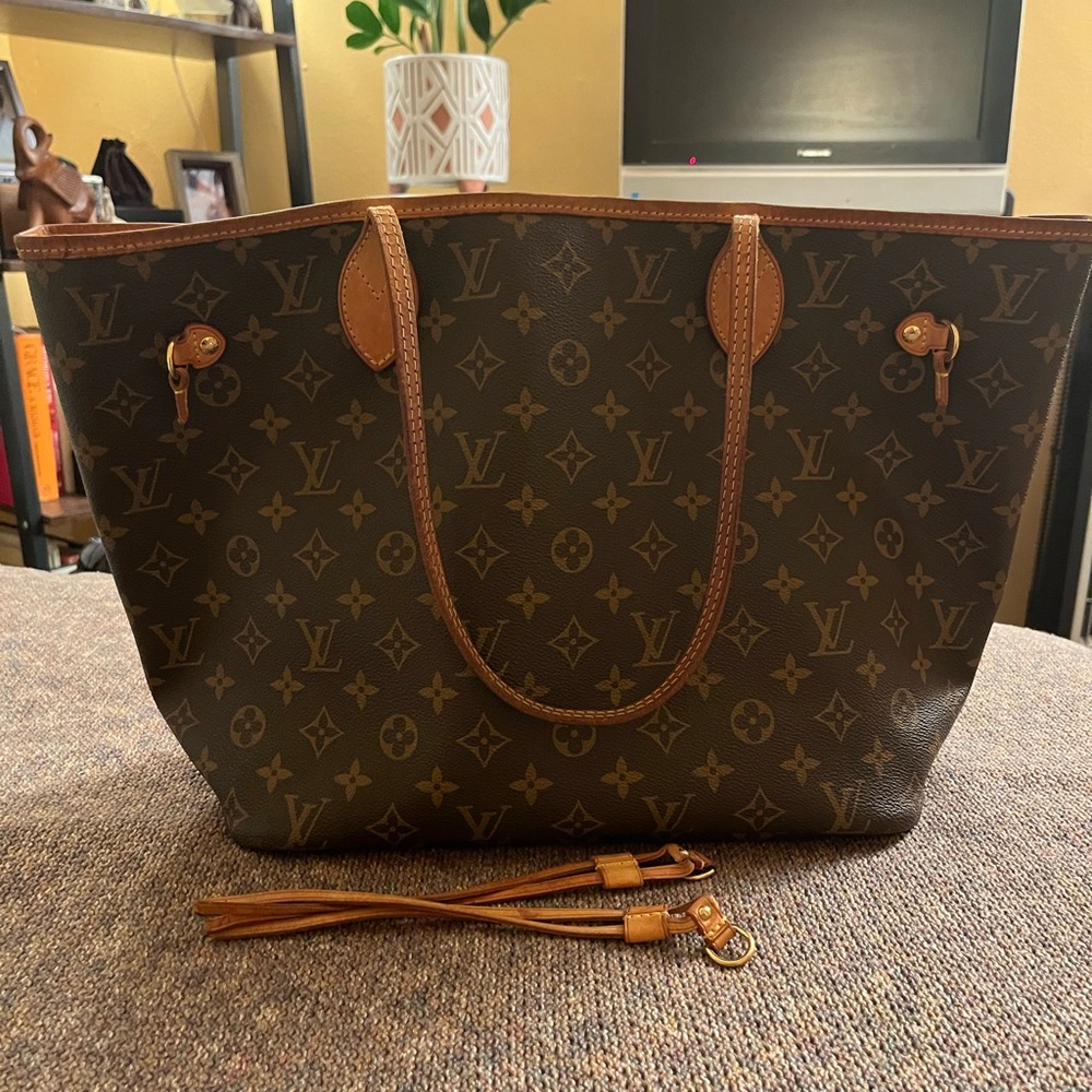 Louis Vuitton Neverfull MM Monogram Tote Vintage